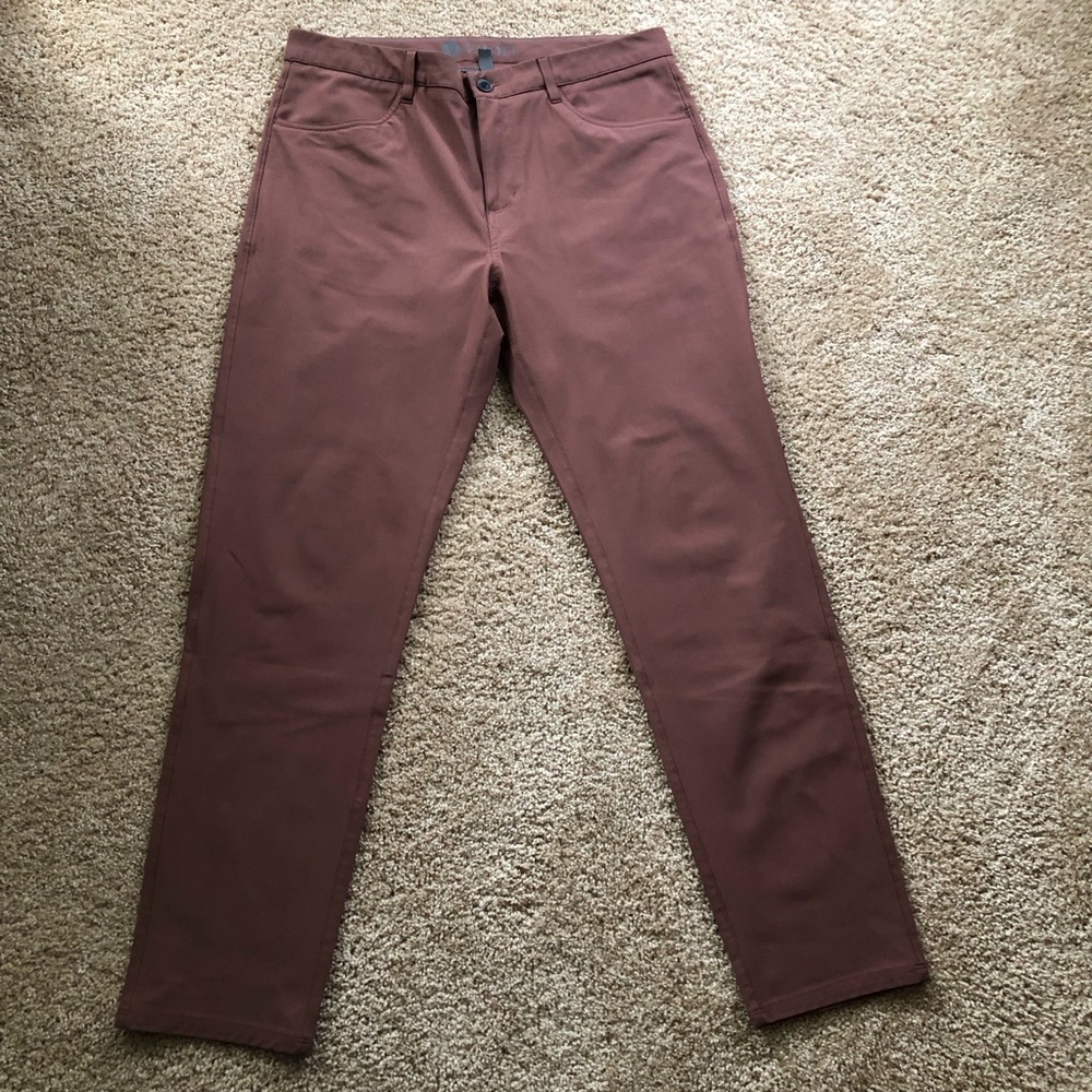 Vuori Men’s Meta Pant Burgundy Size 33 by 30
